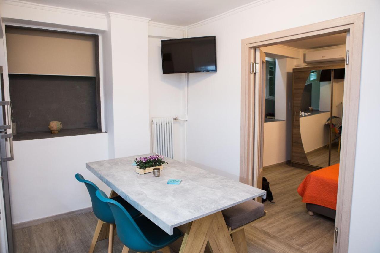 Stylish, Comfortable, Basement Loft-Like Apartment With Amenities Atene Esterno foto